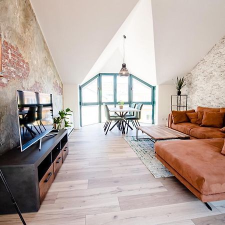 Industrie Stil Apartment Unweit Vom See ลอสไฮม์ ภายนอก รูปภาพ