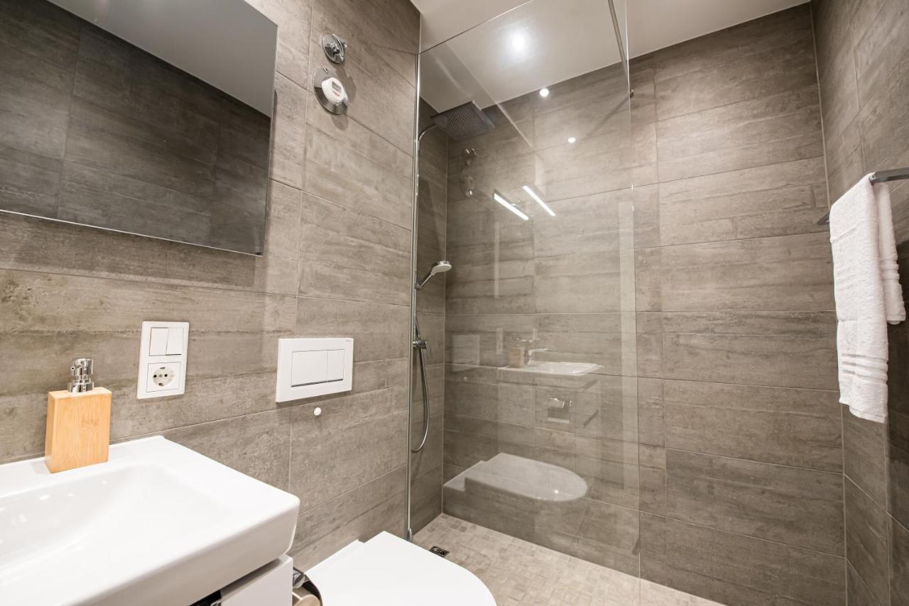 Industrie Stil Apartment Unweit Vom See ลอสไฮม์ ภายนอก รูปภาพ
