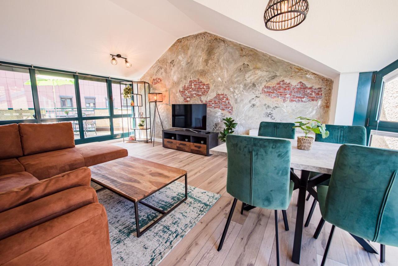 Industrie Stil Apartment Unweit Vom See ลอสไฮม์ ภายนอก รูปภาพ