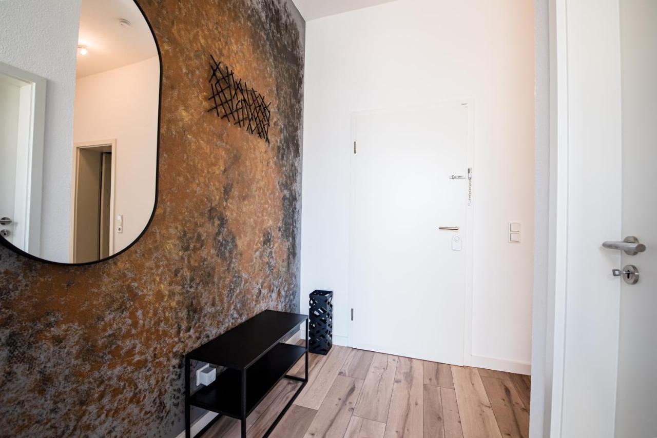 Industrie Stil Apartment Unweit Vom See ลอสไฮม์ ภายนอก รูปภาพ