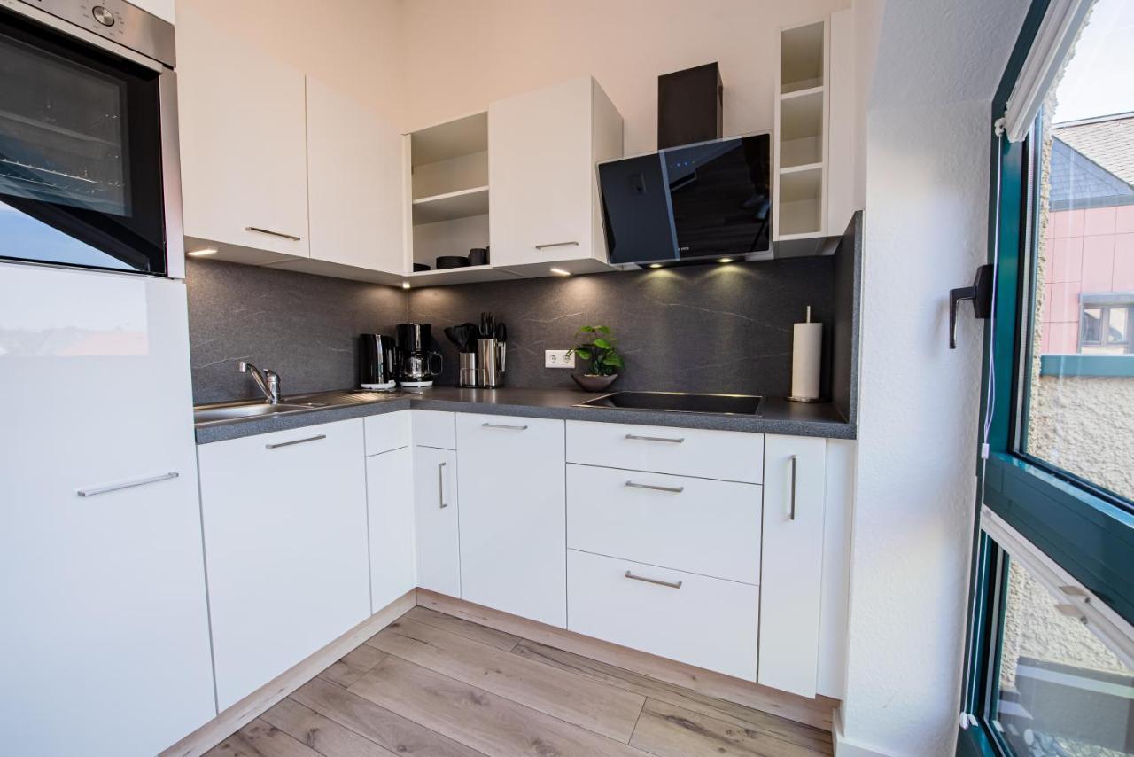 Industrie Stil Apartment Unweit Vom See ลอสไฮม์ ภายนอก รูปภาพ